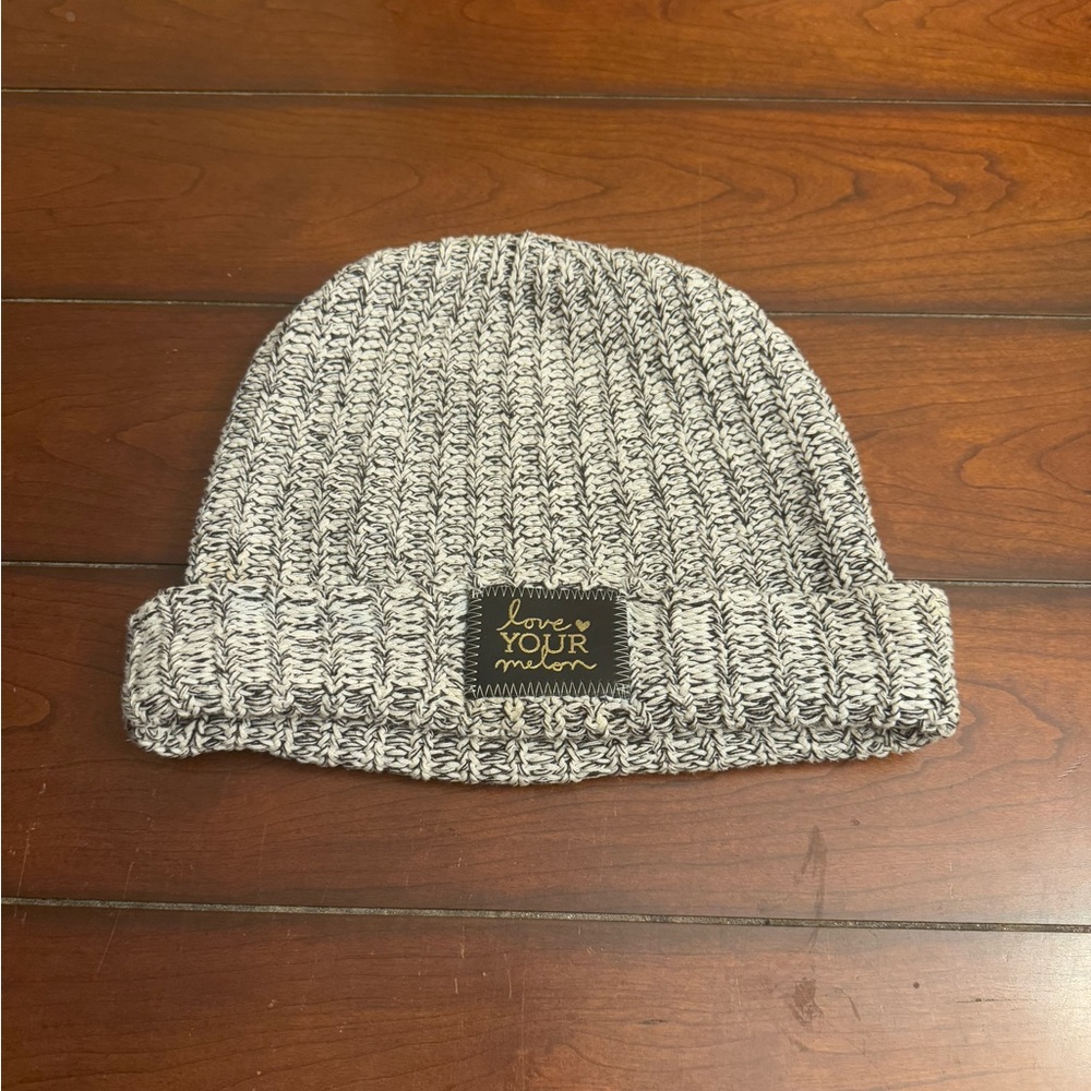 Love Your Melon Gray‎ Cuffed Beanie